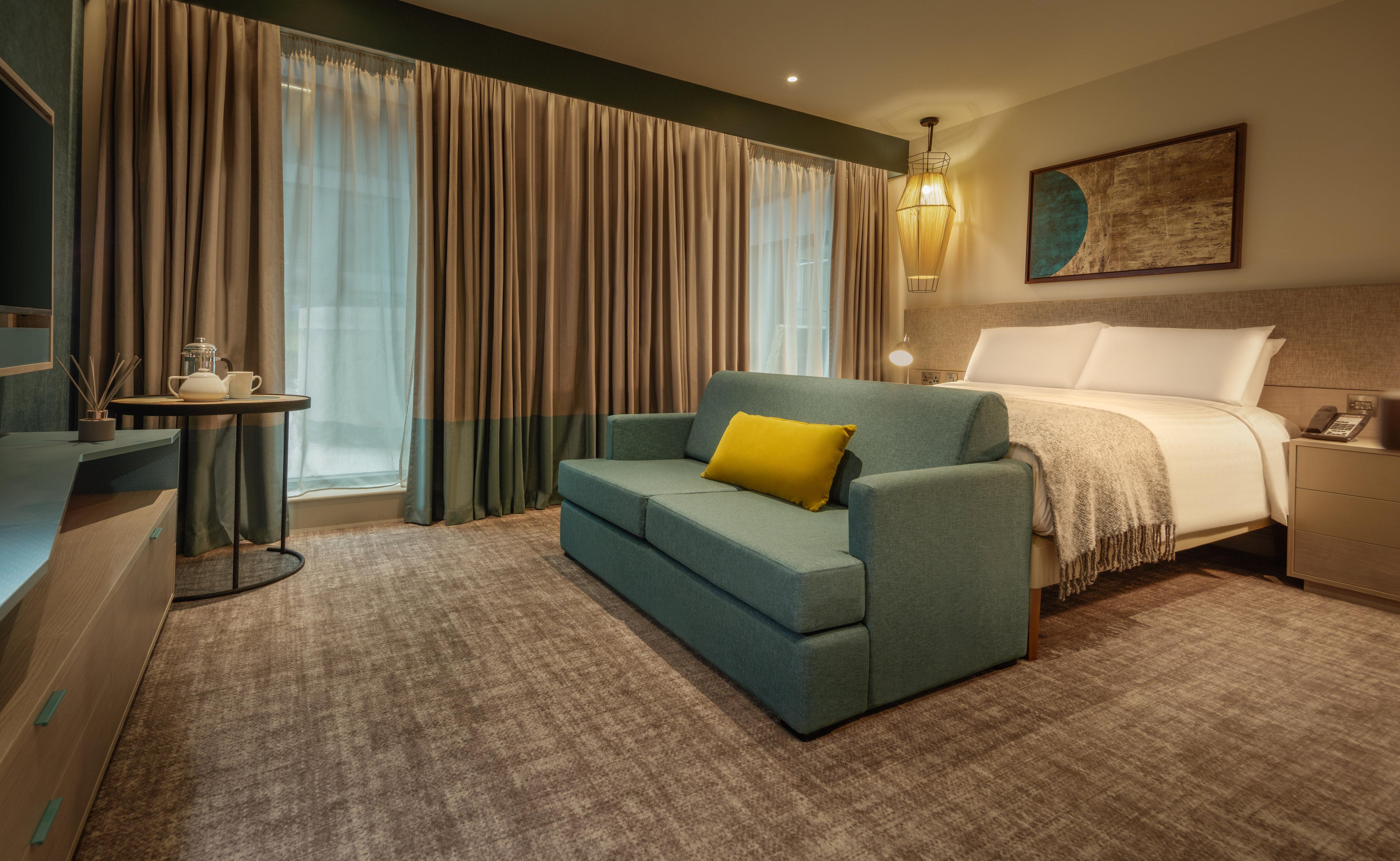 Staybridge Suites London Heathrow - Bath Road, An Ihg Aparthotel Hillingdon Exterior foto